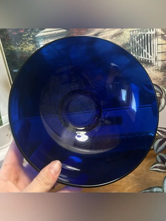 Vintage Cobalt Blue Glass Medium Serving Bowls - Set of 2 - Picture 6 of 7